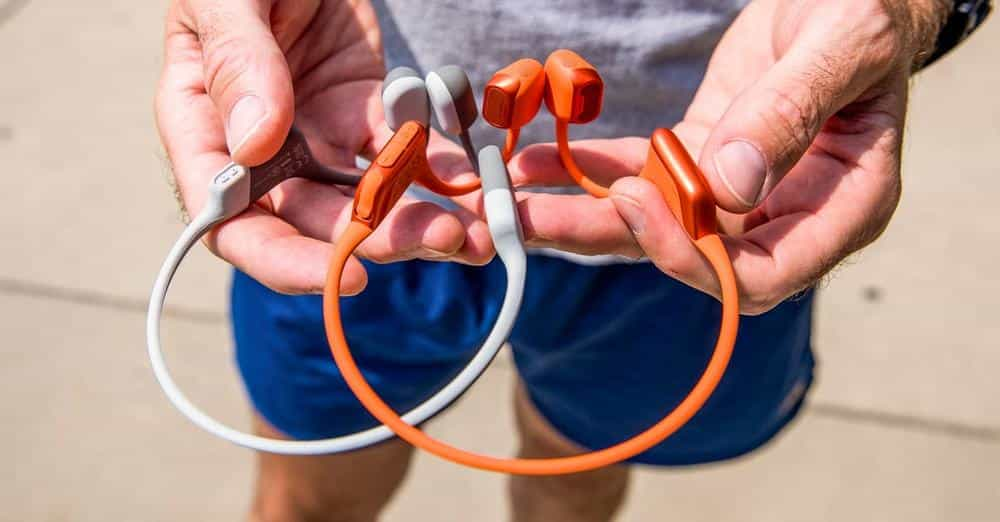 Shokz OpenRun vs. OpenRun Pro: Choosing the Right Bone-Conduction Headphones for Your Run