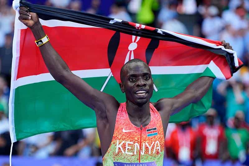 Kenya's Emmanuel Wanyonyi Sprints to Olympic Glory in the 800m!